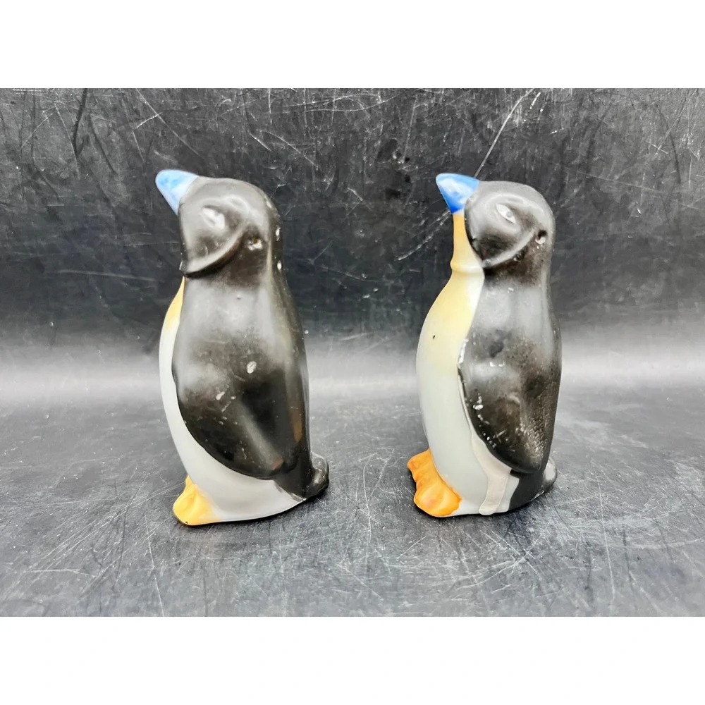 Penguin Salt & Pepper Shakers Vtg Pair Made‎ in Japan Ceramic Blue Beak 3